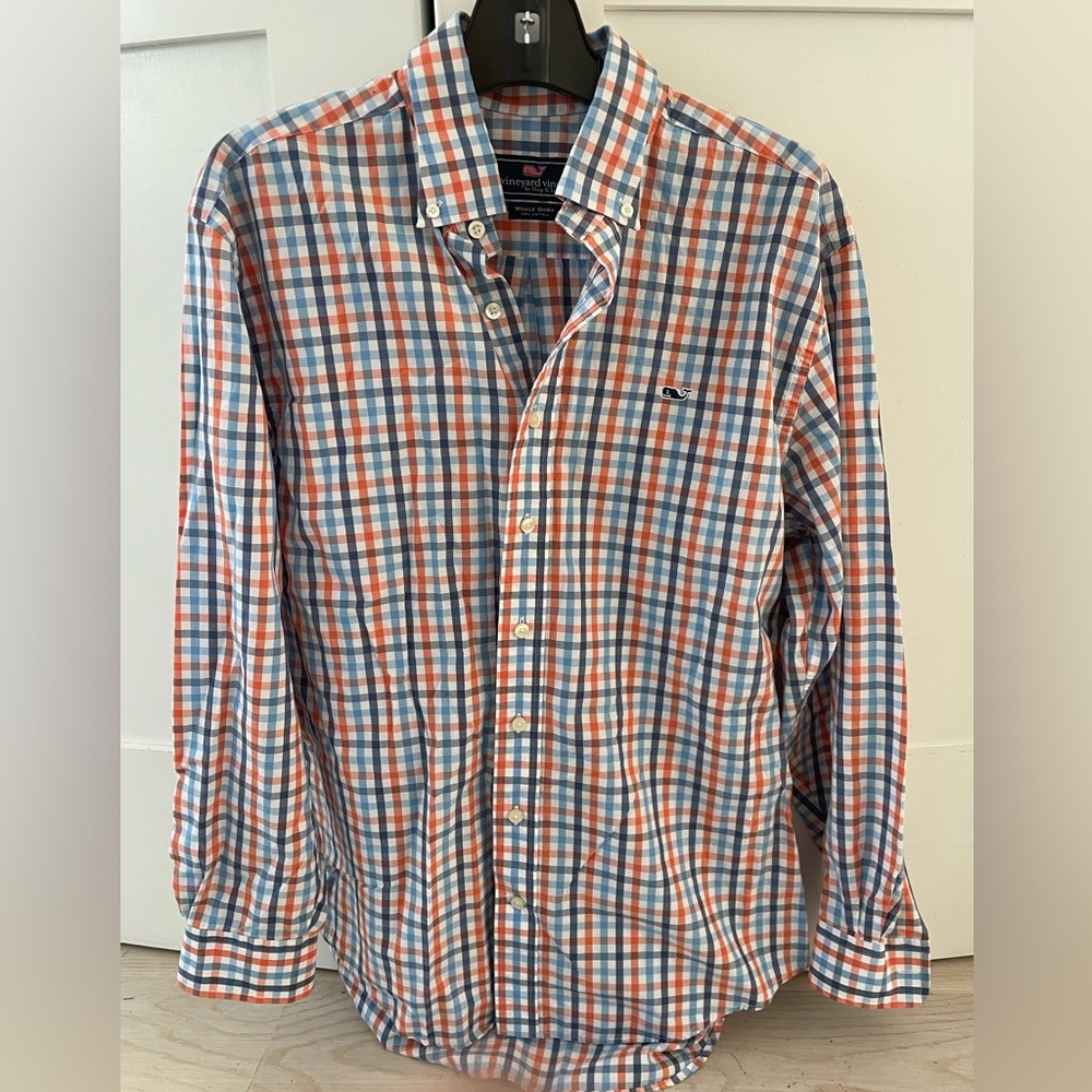 Vineyard vines men’s button down size Medium new w/o tags